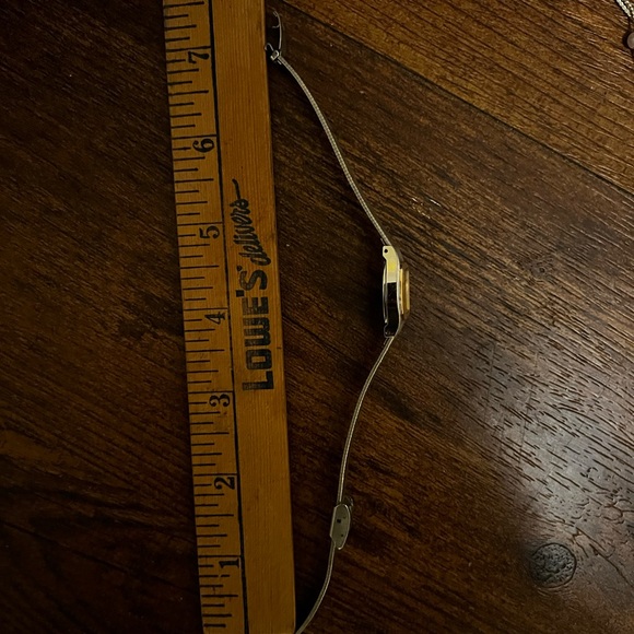 ⭐️Vintage Gruen Slim Silver & Gold Thin Stainless Steel Watch - Picture 15 of 15